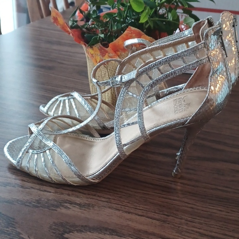 Rare Badgley Mischka strappy sandals, silver, 4" heel, worn once for wedding
